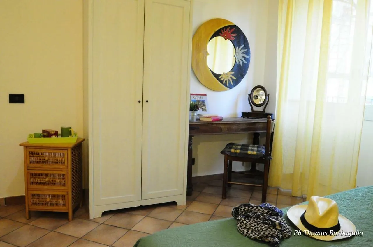 B&B Giuseppe Verdi Катания Отель типа 
